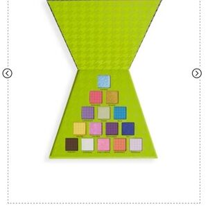 EMILY IN PARIS by L’Oréal RevolutionVibrant Eyeshadow Palette.  NWT!